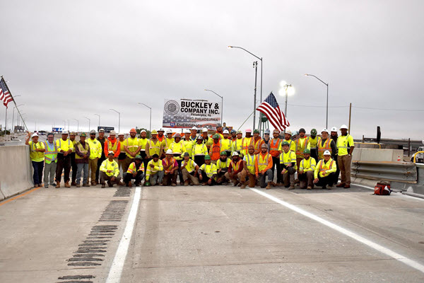 buckley and company i95 bridge construcion team photo